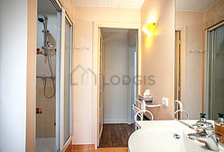 Apartment Paris 5° - Bathroom