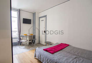 Gare de l'Est Paris 10° studio