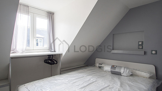 Chambre très calme pour 2 personnes équipée de 1 lit(s) de 140cm