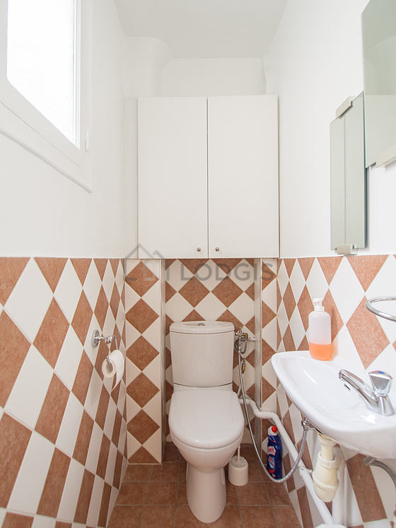 toilet