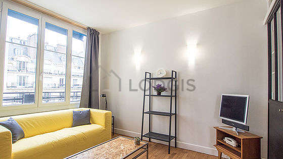 Magnifique séjour très calme et lumineux d'un appartementà Paris