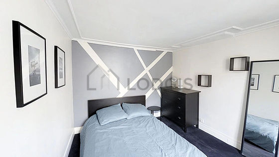 Bedroom with the carpeting floor