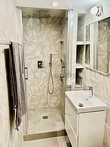 Appartement Paris 6° - Salle de bain 2