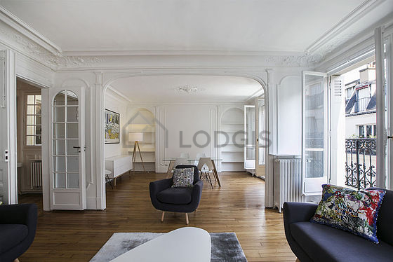 Salon très lumineux