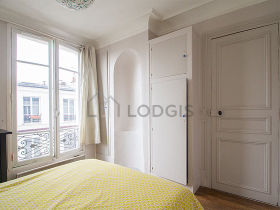 Quiet bedroom for 2 persons equipped with 1 bed(s) of 140cm