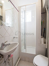 Apartment Paris 18° - Bathroom