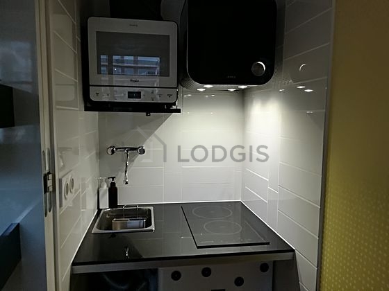 Great kitchen of 1m² with wooden floor