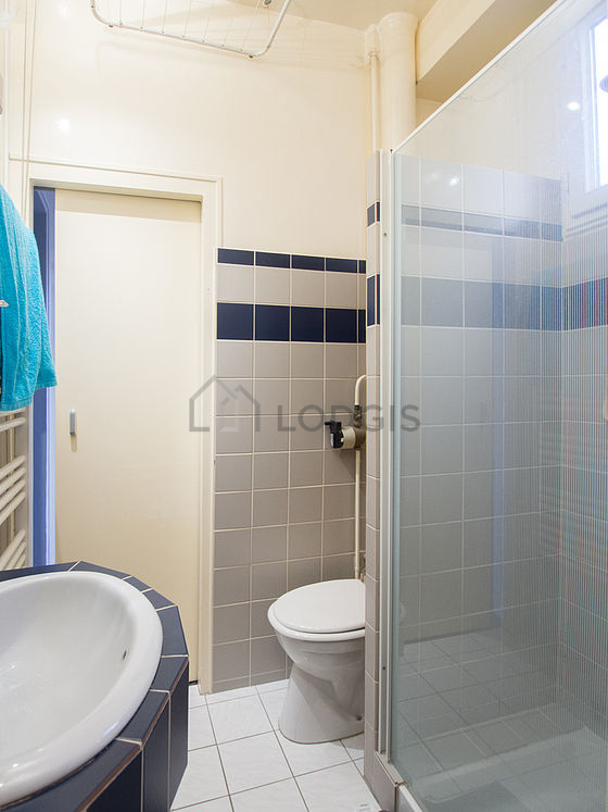 Beautiful bathroom with tile floor