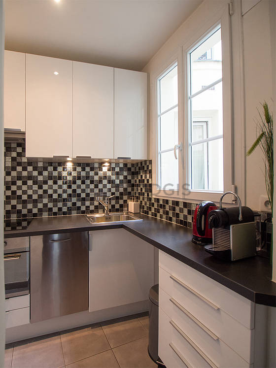 Great kitchen with tile floor