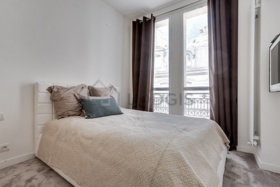 Bedroom with the carpeting floor