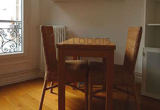 Buttes Chaumont Parigi Paris 19° 2 camere Appartamento