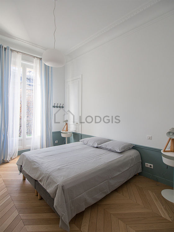 Very quiet bedroom for 2 persons equipped with 1 bed(s) of 140cm