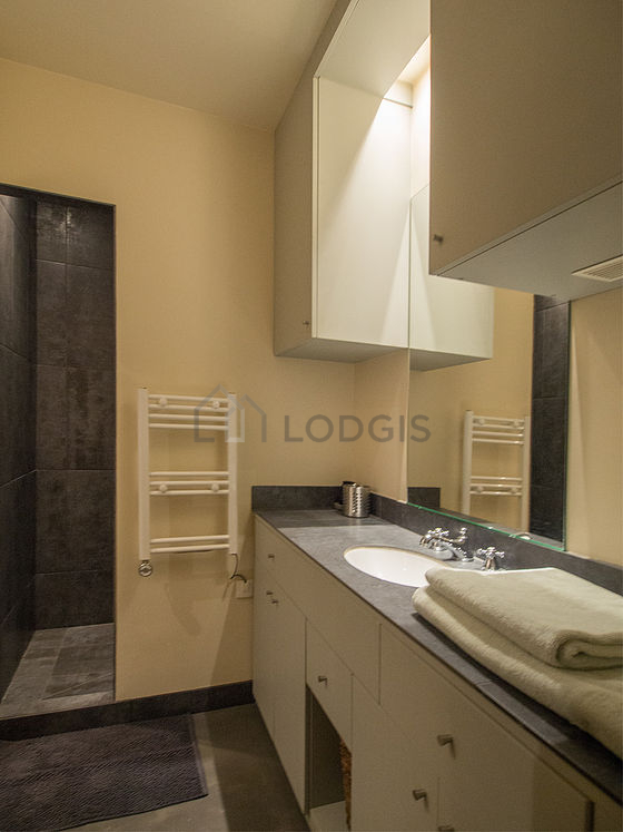 Pleasant bathroom with tile floor