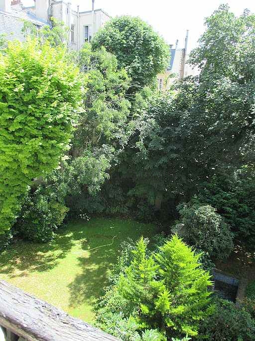 Apartment Paris 8° - 
