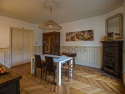 House Suresnes - Dining room
