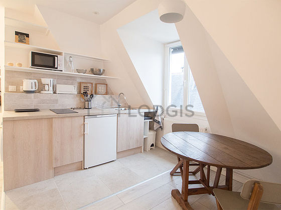 Great kitchen with tile floor