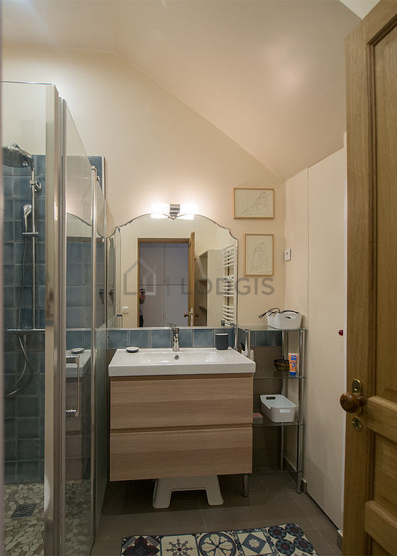 Pleasant and bright bathroom with tile floor