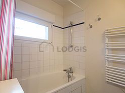 Apartment Courbevoie - Bathroom