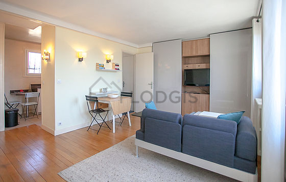 Beau séjour très calme et lumineux d'un appartement à Paris