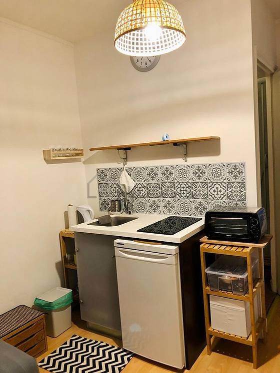 Magnifique cuisine avec du parquet au sol