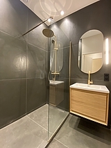 Apartment Paris 4° - Bathroom