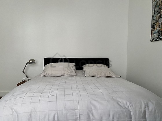 Chambre donnant sur cour