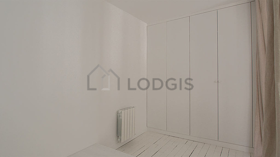 Very quiet alcove equipped with 1 bed(s) of 140cm, wardrobe, cupboard