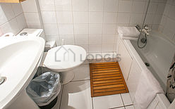 Appartement Paris 1° - Salle de bain