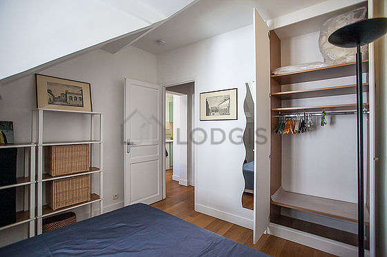 Bedroom for 2 persons equipped with 1 twin beds of 110cm