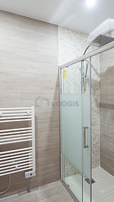 Apartment Paris 20° - Bathroom