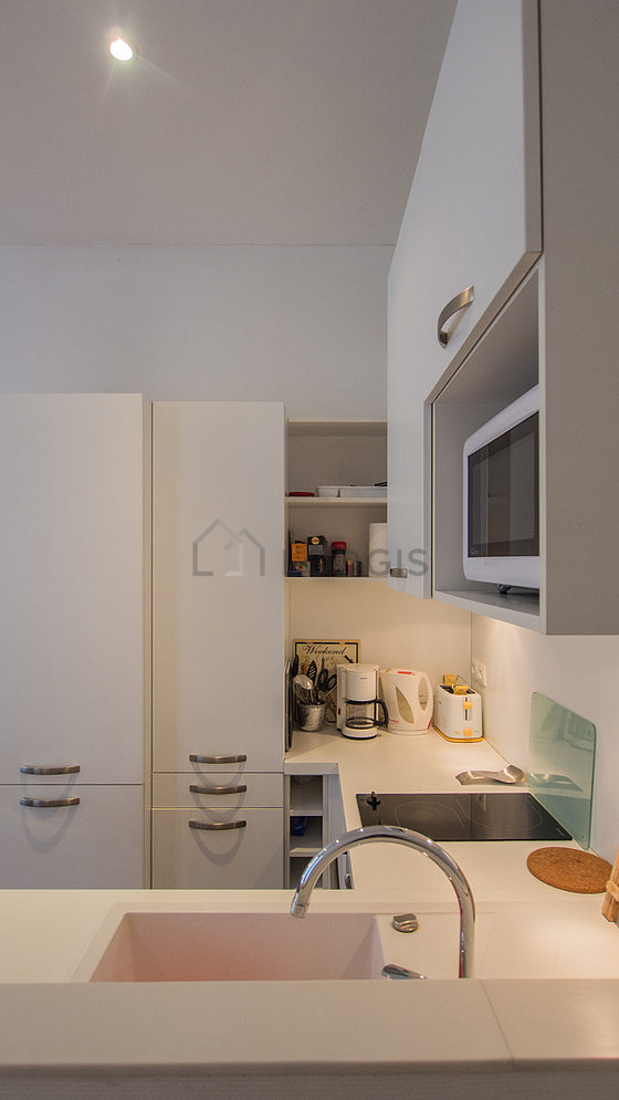 Bright kitchen