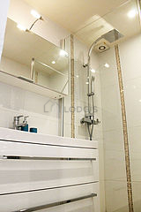 Apartment Paris 1° - Bathroom