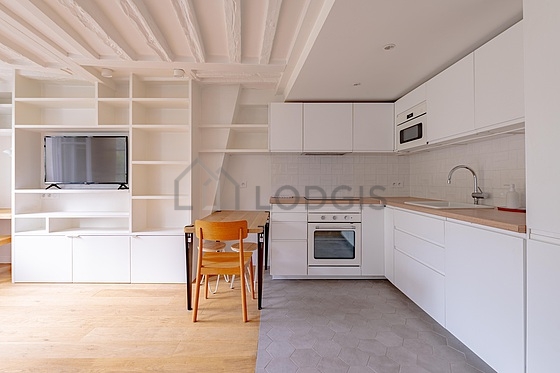 Cuisine dînatoire pour 2 personne(s) équipée de lave vaisselle, plaques de cuisson, réfrigerateur, vaisselle