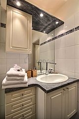 Apartment Paris 9° - Bathroom