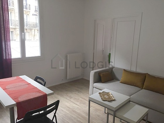 Beau séjour calme et lumineux d'un appartement à Paris
