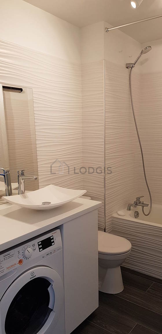 Pleasant bathroom with tile floor