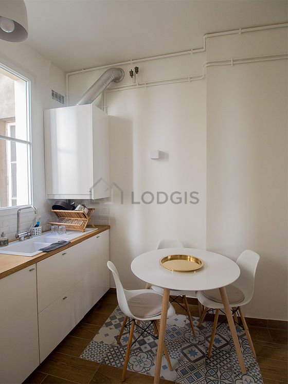 Very bright kitchen