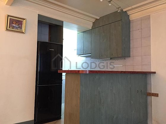 Great kitchen with tile floor