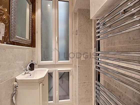 Pleasant bathroom with tile floor