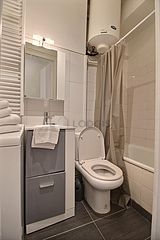 Apartment Paris 9° - Bathroom