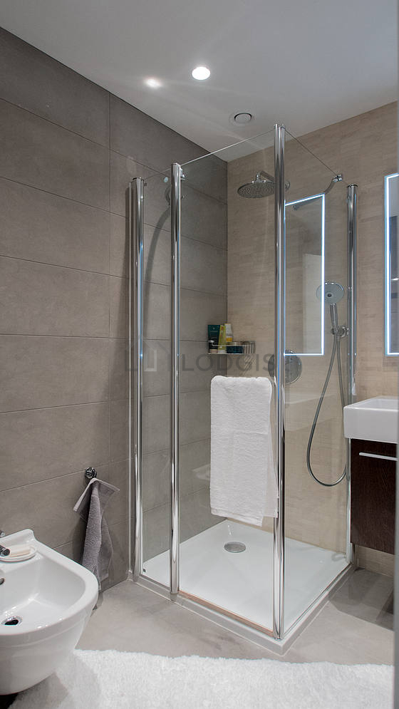 Appartement Paris 8° - 