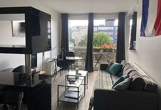 Courbevoie студия