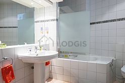 Apartment Paris 5° - Bathroom