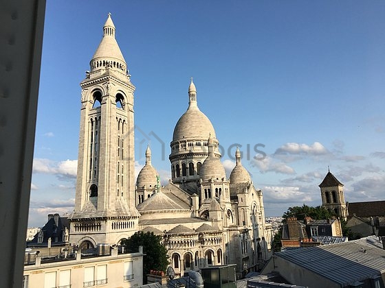 Magnifique séjour très calme et lumineux d'un loft à Paris