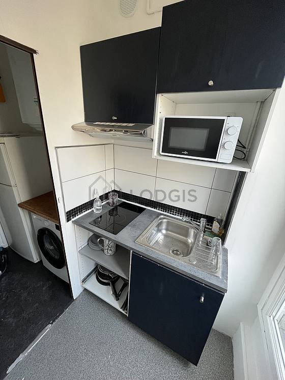 Great kitchen of 5m² with tile floor