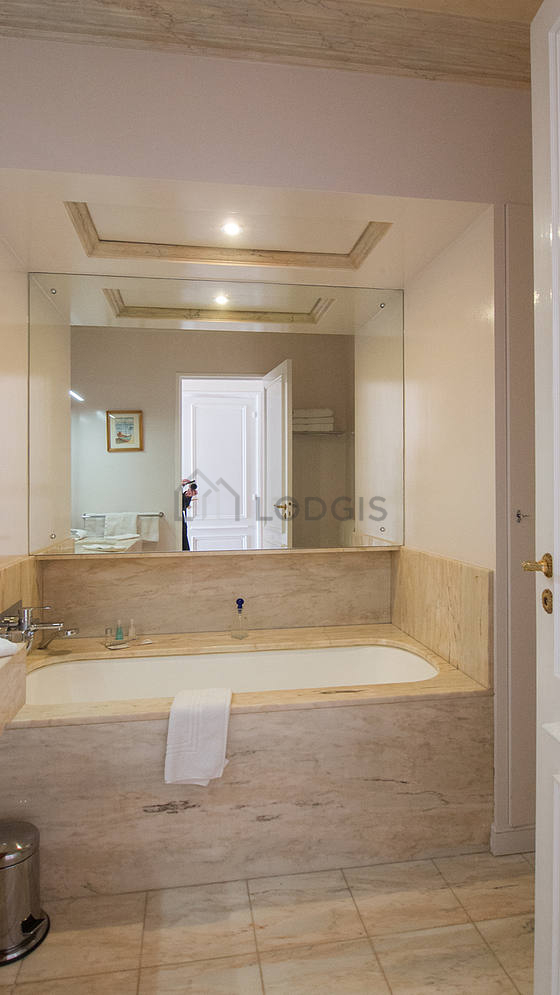 Apartment Paris 8° - 