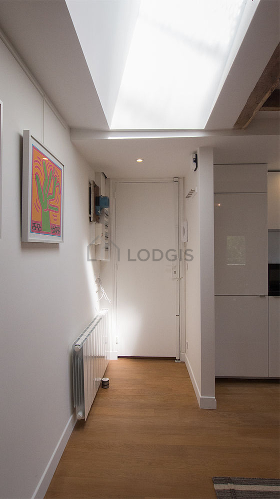 Very beautiful entrance with wooden floor