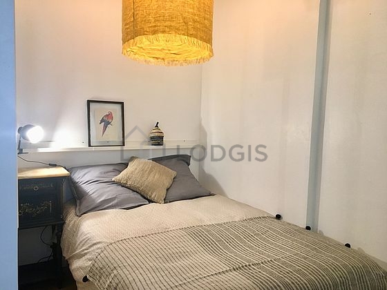 Nice alcove with wooden floor close to the entrance