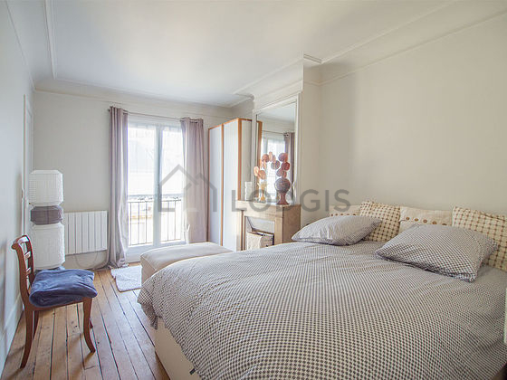 Quiet bedroom for 2 persons equipped with 1 bed(s) of 140cm
