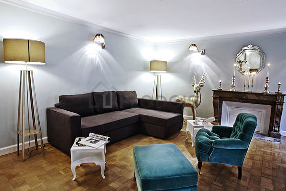 Living room furnished with 1 sofabed(s) of 140cm, tv, 1 armchair(s), 6 chair(s)